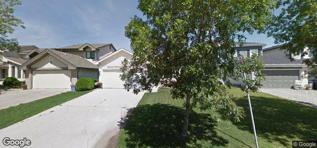 Photo of 15 Eaglemere Drive in Winnipeg, Manitoba