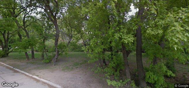 Photo of 87 Roslyn Crescent in Winnipeg, Manitoba