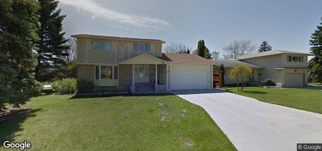 Larawan ng 2 Leacock Avenue sa Winnipeg, Manitoba