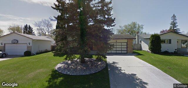 Photo of 8 Leacock Avenue in Winnipeg, Manitoba
